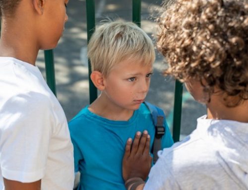Comment mieux aider les enfants et adolescents à se défendre face au harcèlement scolaire ?